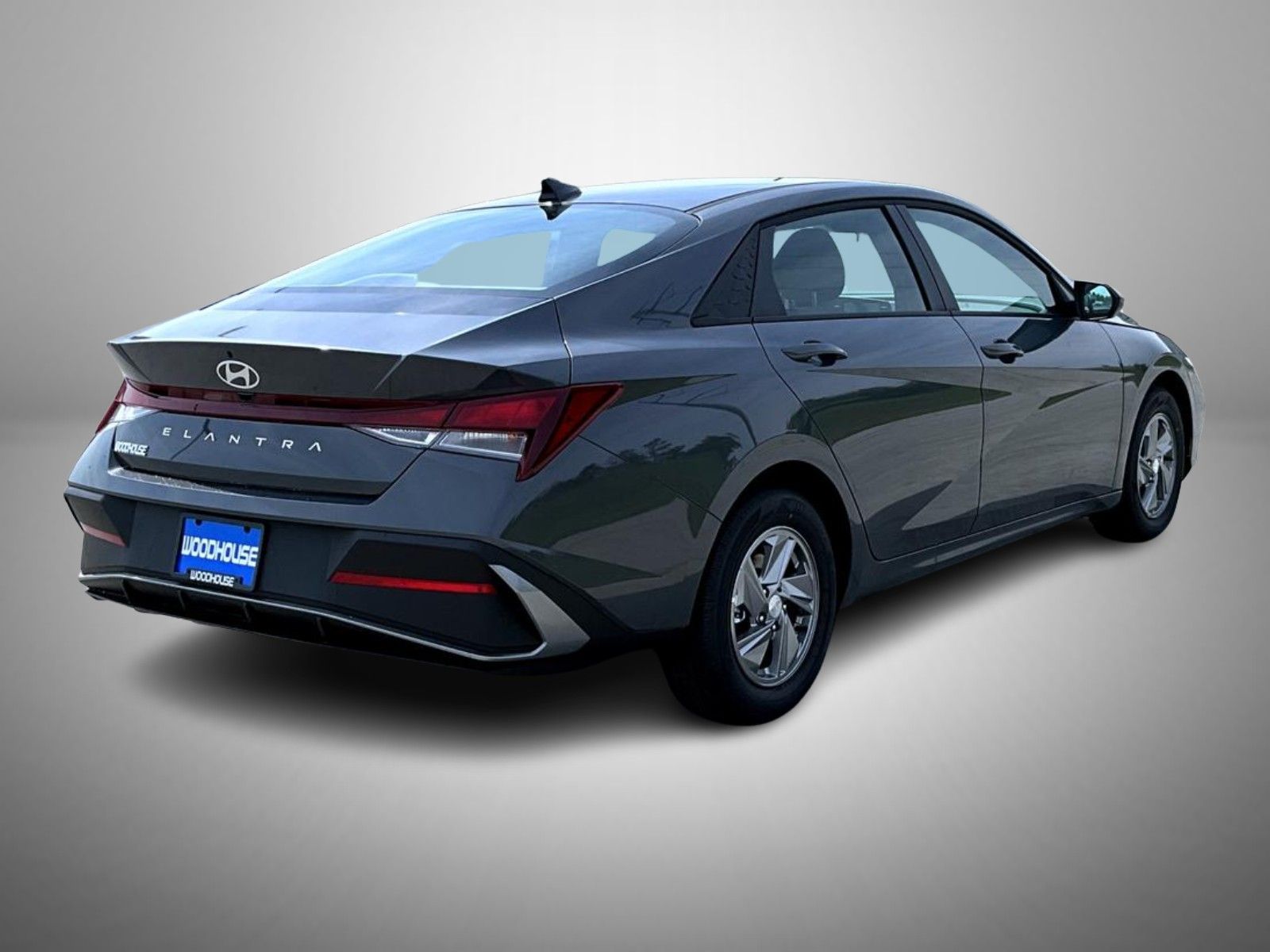 2025 Hyundai Elantra SE photo 5