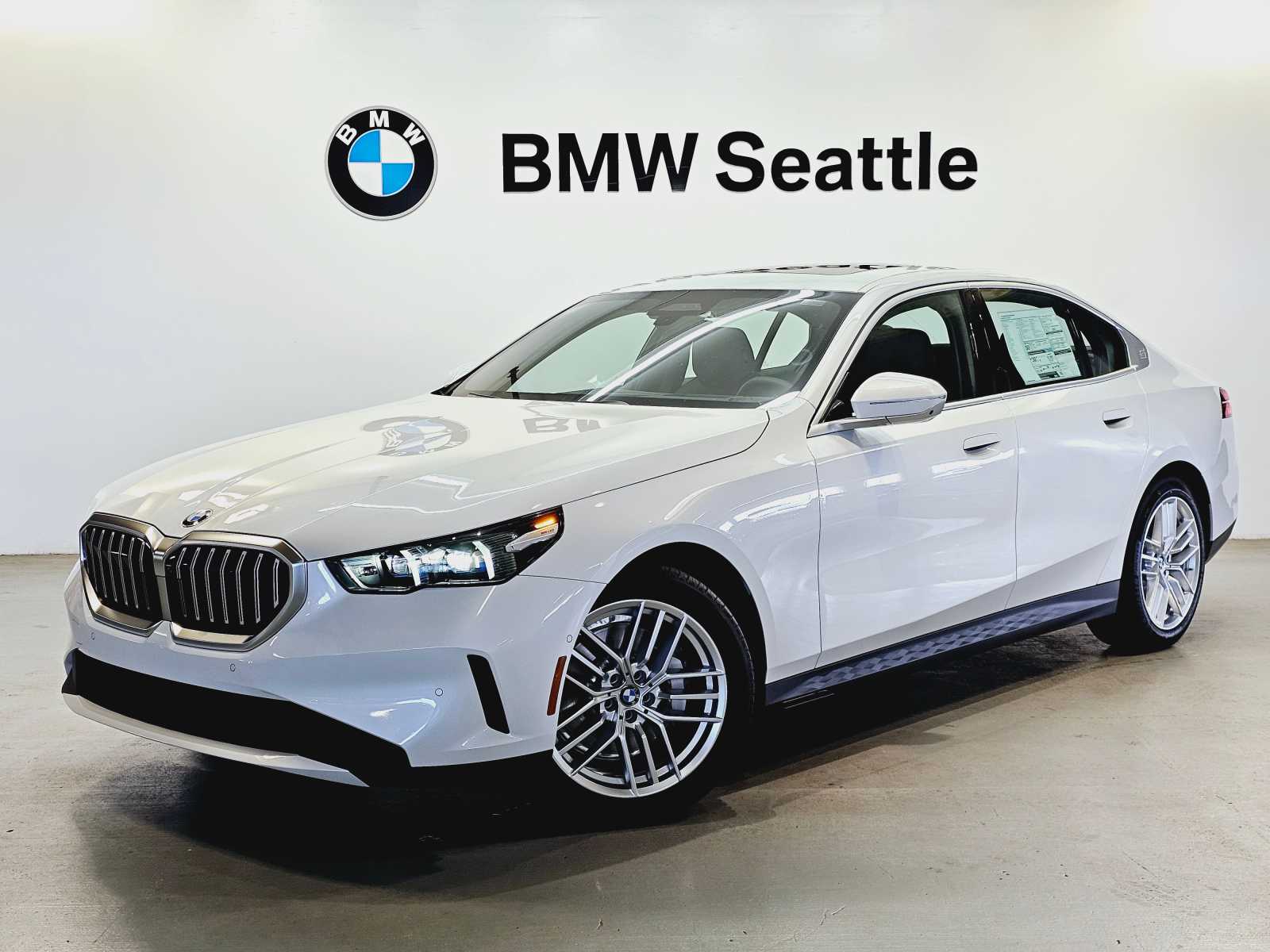 New 2024 BMW 5 Series 530i xDrive Sedan in Seattle #RCR98642 | BMW Seattle
