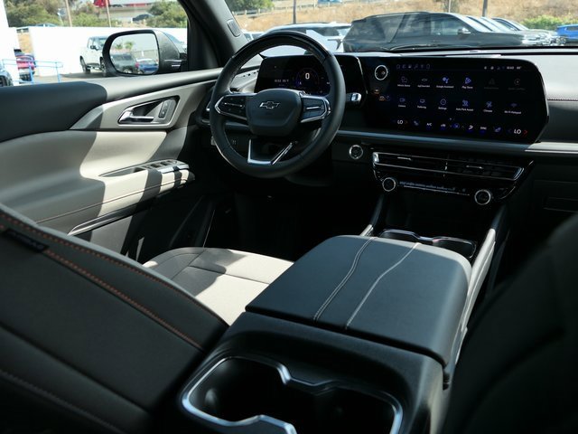 2026 Chevrolet Traverse photo 18