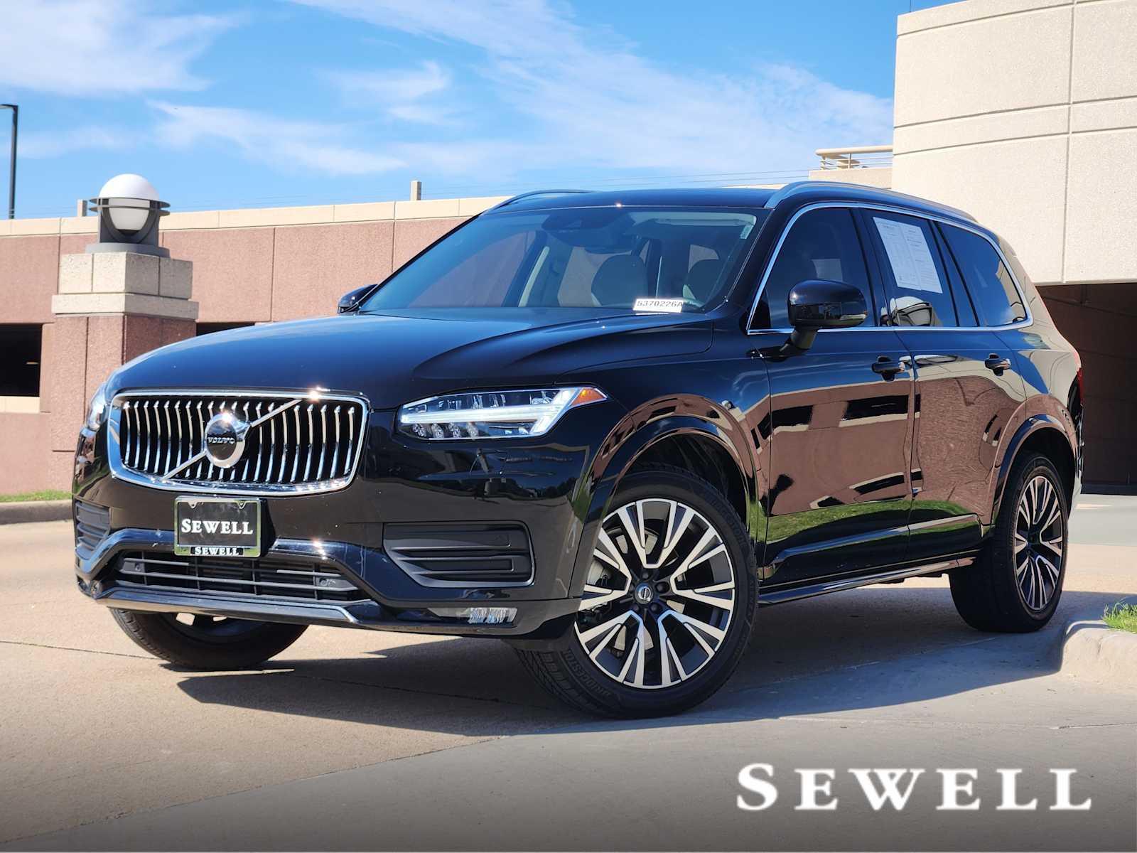2021 Volvo XC90 Momentum