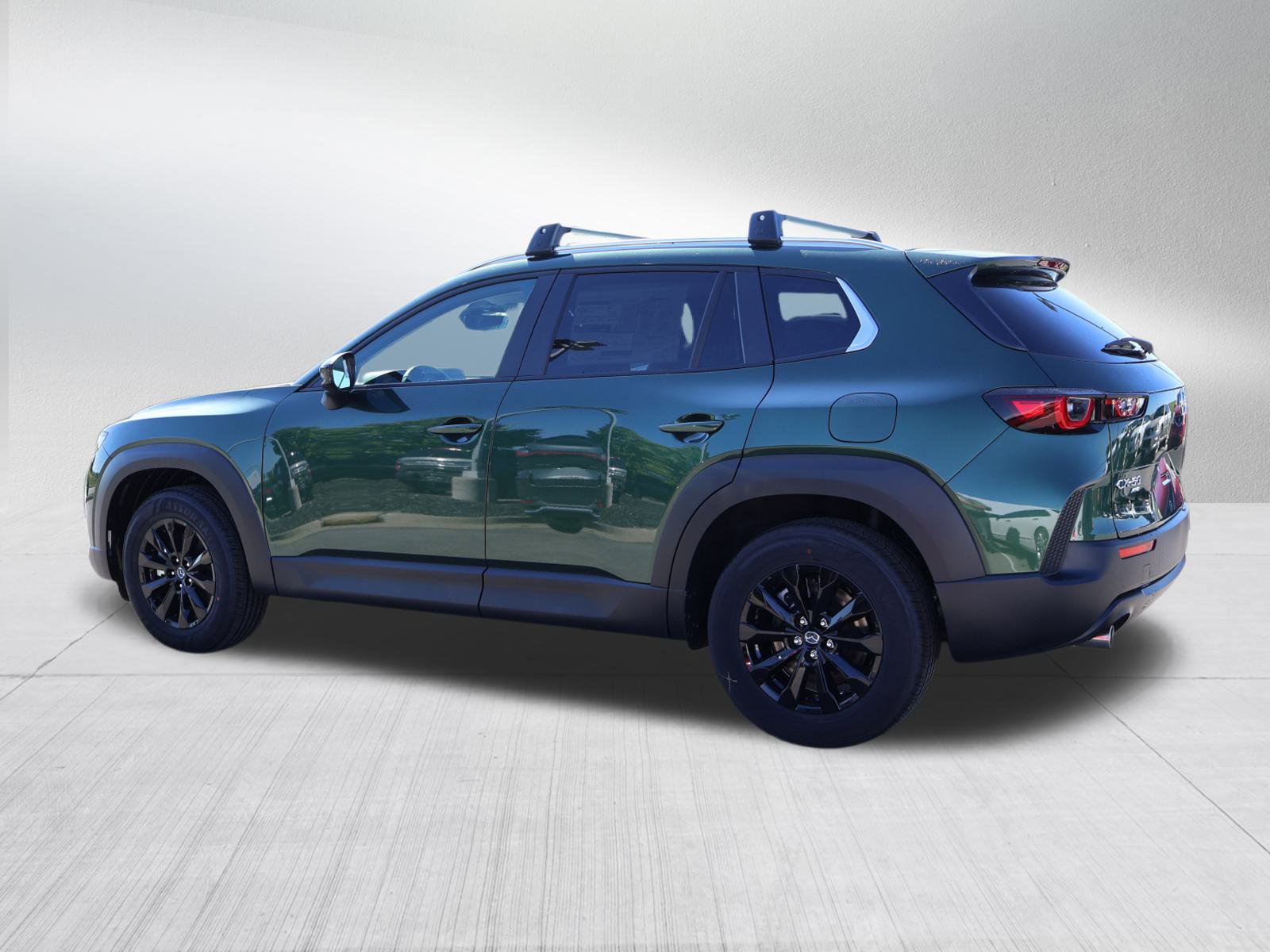 2025 Mazda CX-50 2.5 S Preferred photo 4