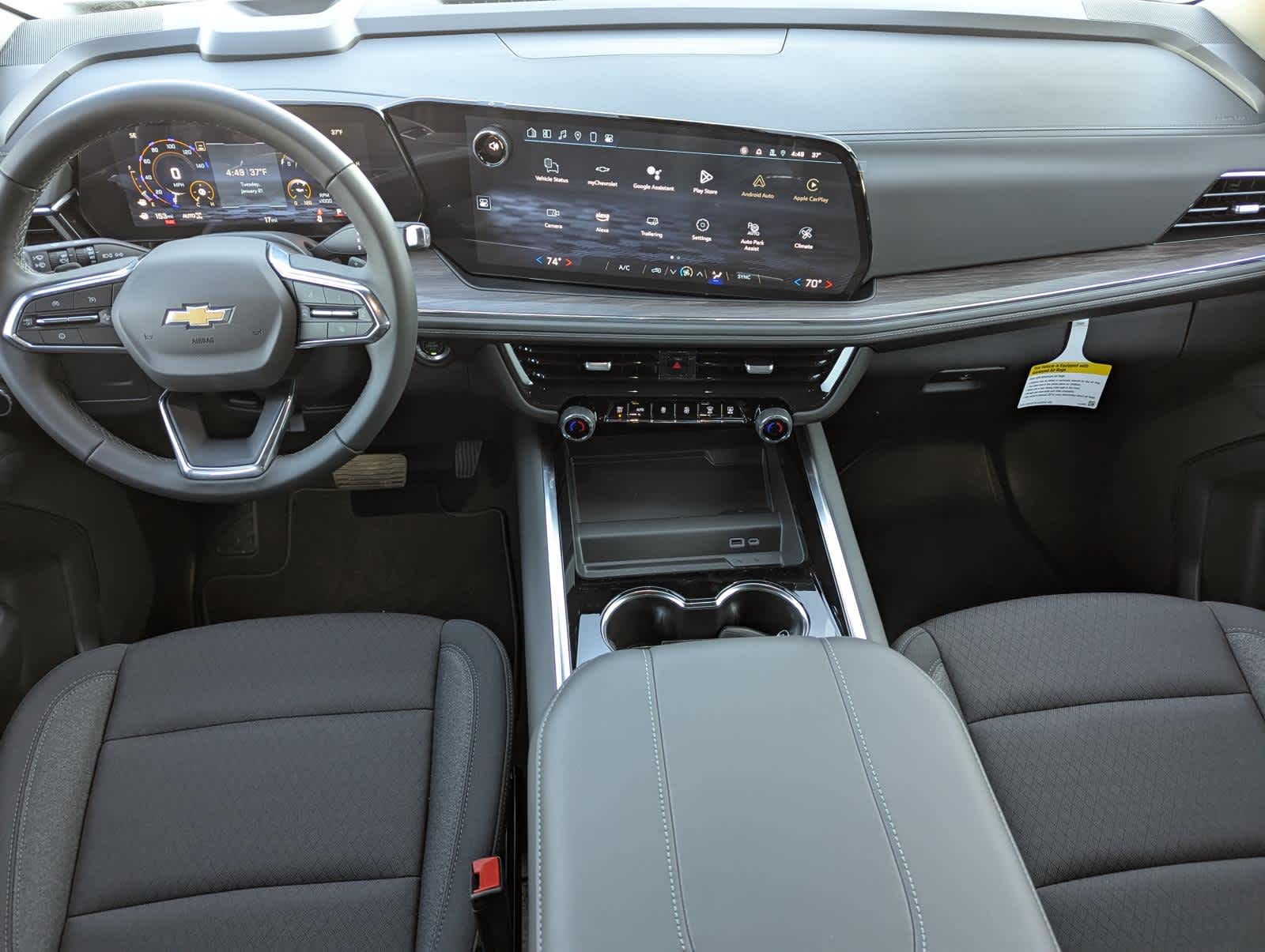 2025 Chevrolet Tahoe LS photo 3