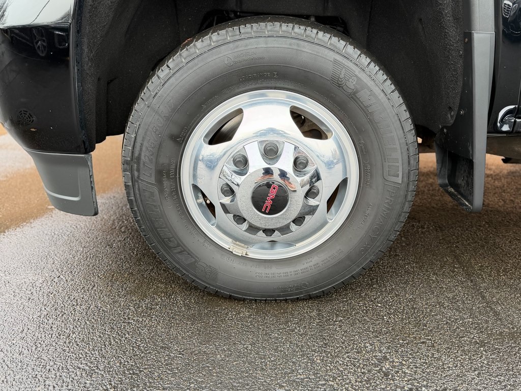 2019 GMC SIERRA HD - Image 11