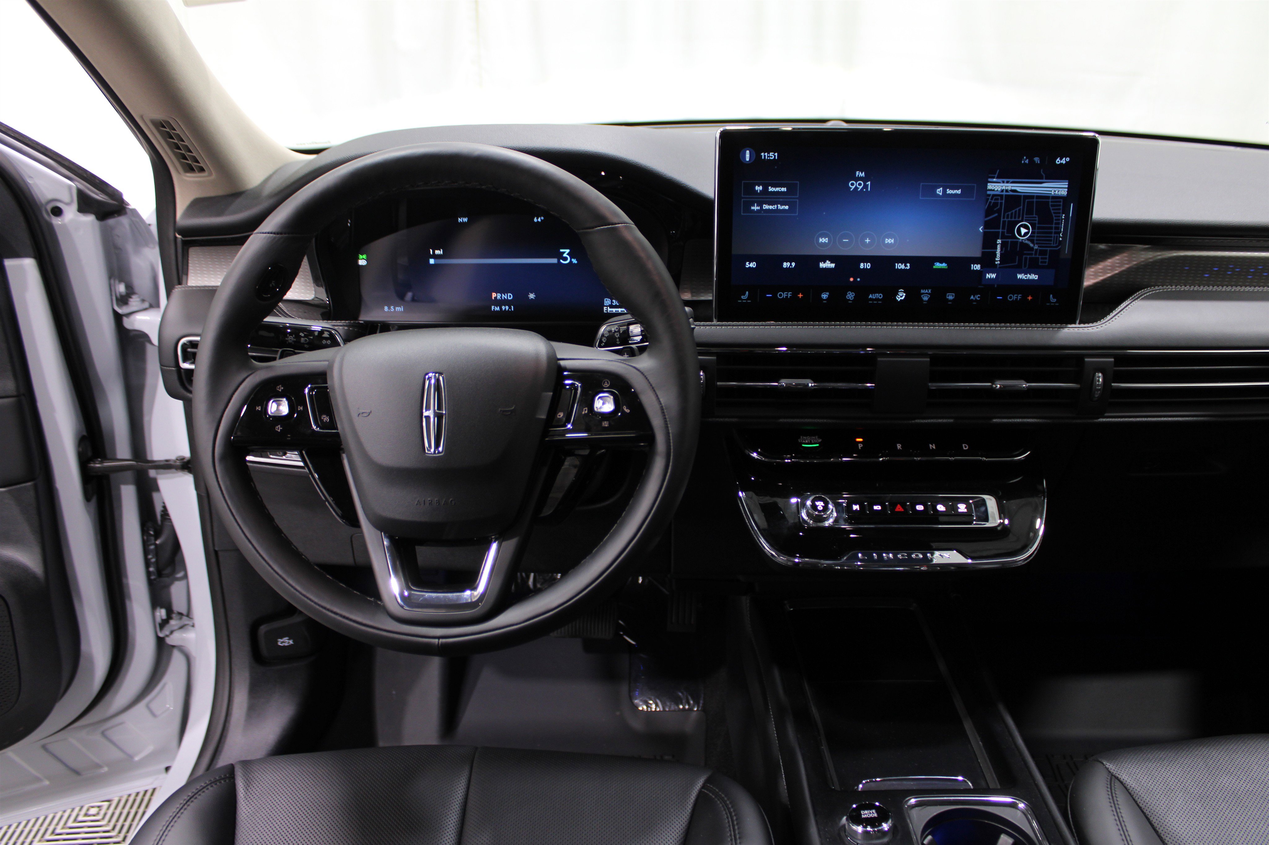 2025 Lincoln Corsair Grand Touring photo 2