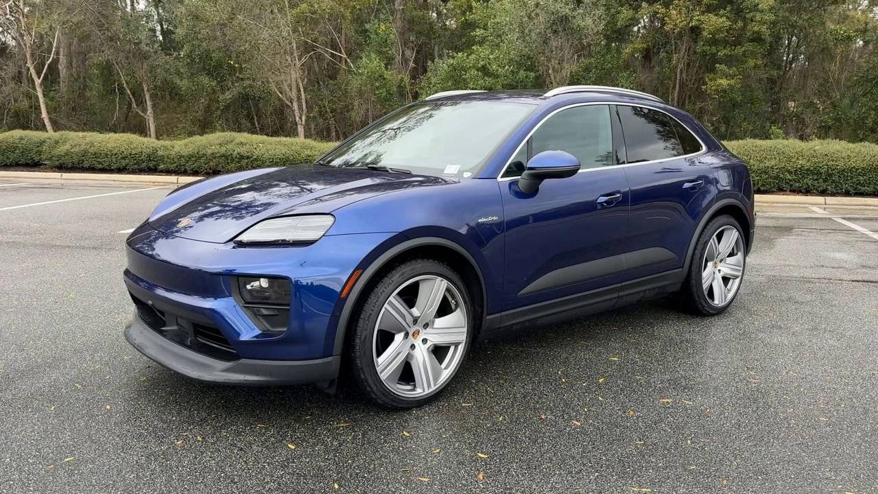 2024 Porsche Macan 4 Electric photo 4