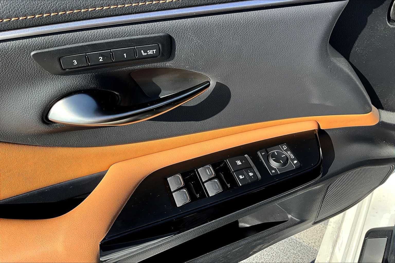 2025 Lexus ES Premium photo 33