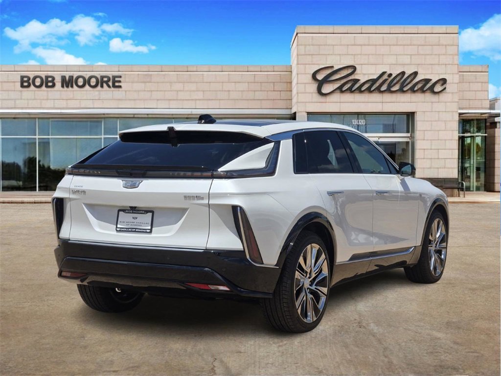 2025 Cadillac Lyriq Luxury photo 5