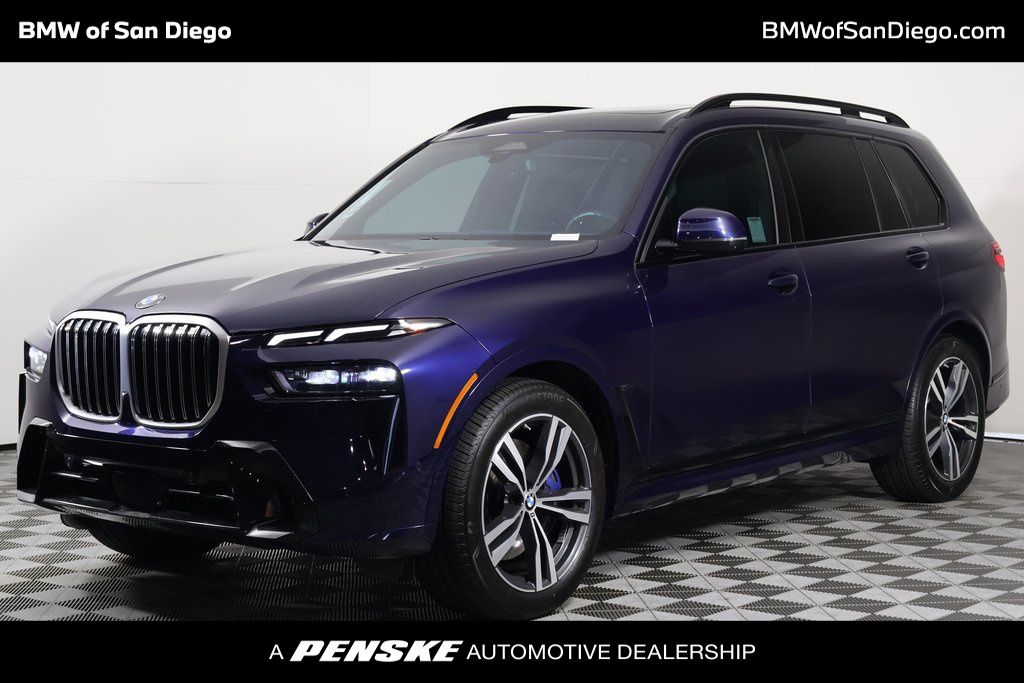 2023 BMW X7 40i's photo