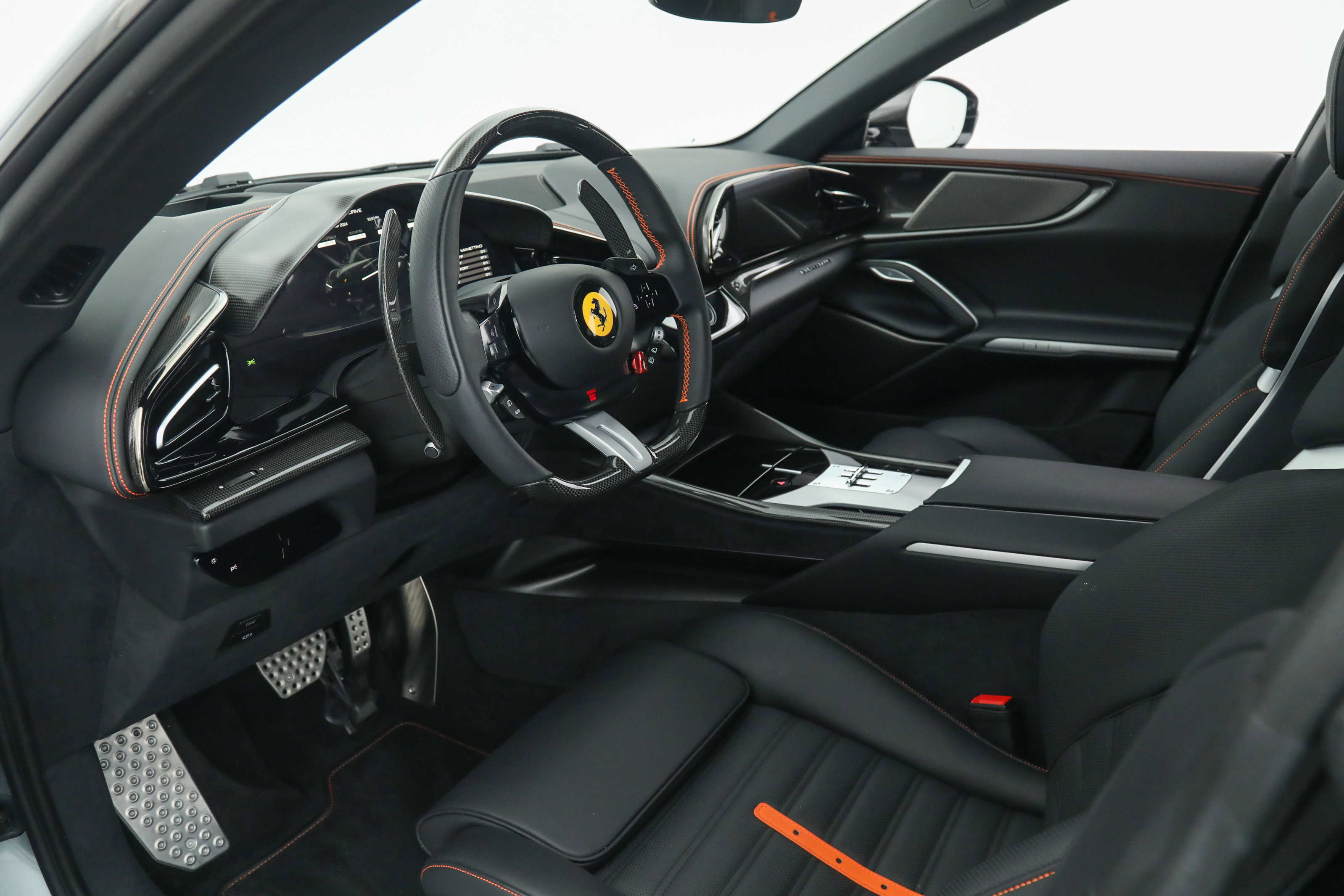 2024 Ferrari Purosangue photo 2