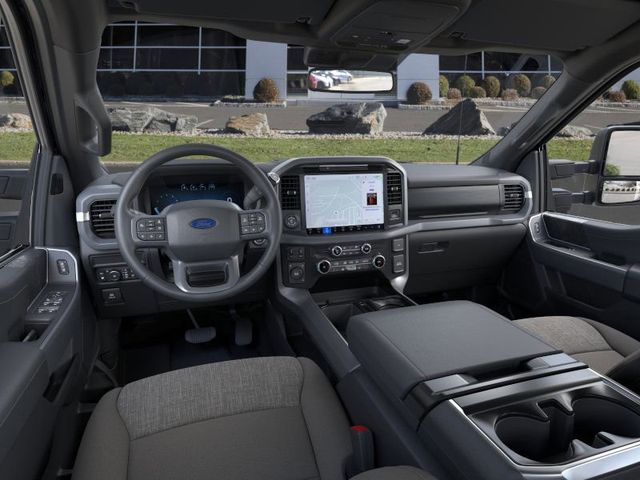 2025 Ford F-150 XLT photo 7