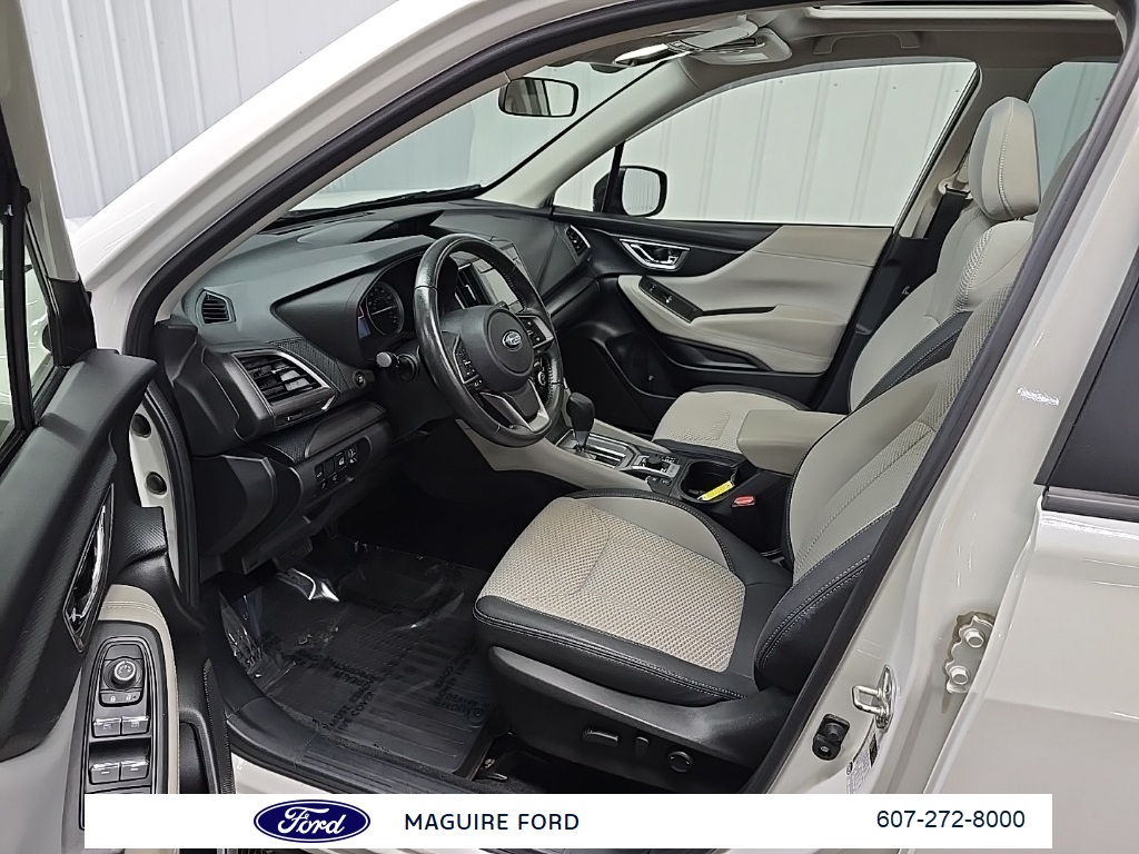 2020 Subaru Forester Premium photo 25