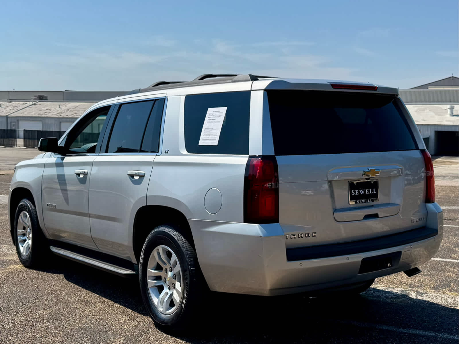 2016 Chevrolet Tahoe LT photo 2