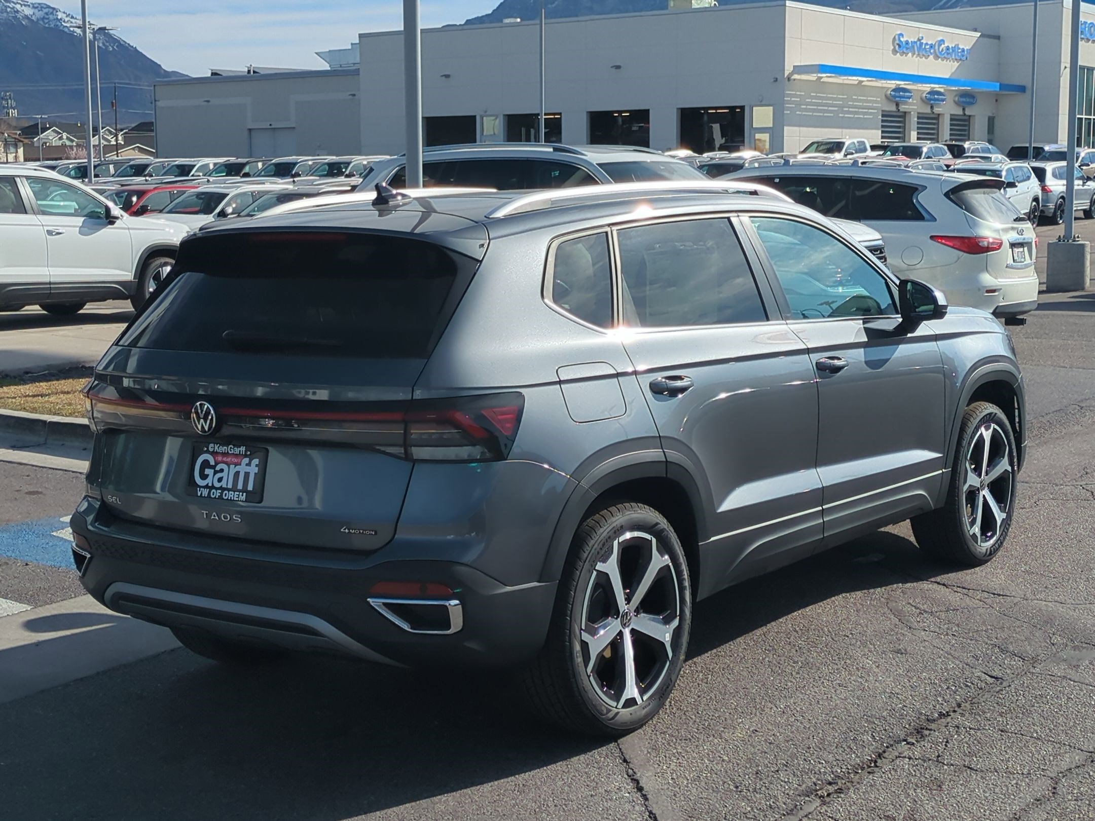 2025 Volkswagen Taos SEL photo 3