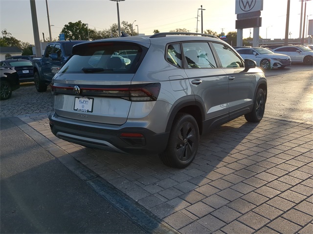 2025 Volkswagen Taos S photo 4
