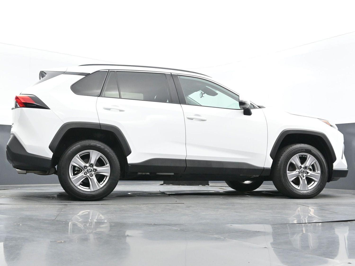 2023 Toyota RAV4 XLE photo 45