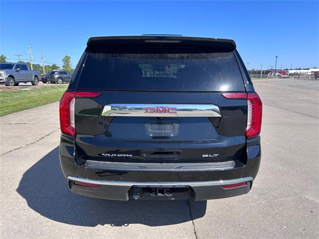 2023 Gmc Yukon SLT photo 4
