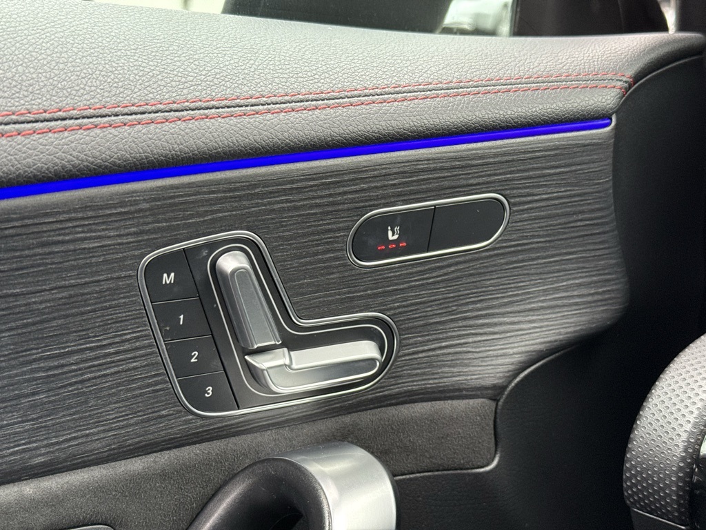 2023 Mercedes Benz CLA 250 photo 3