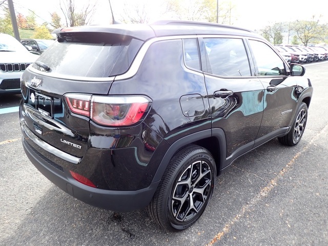 2026 Jeep Compass Limited photo 4