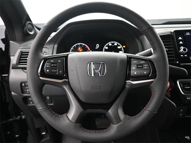 2026 Honda Ridgeline Black Edition photo 2