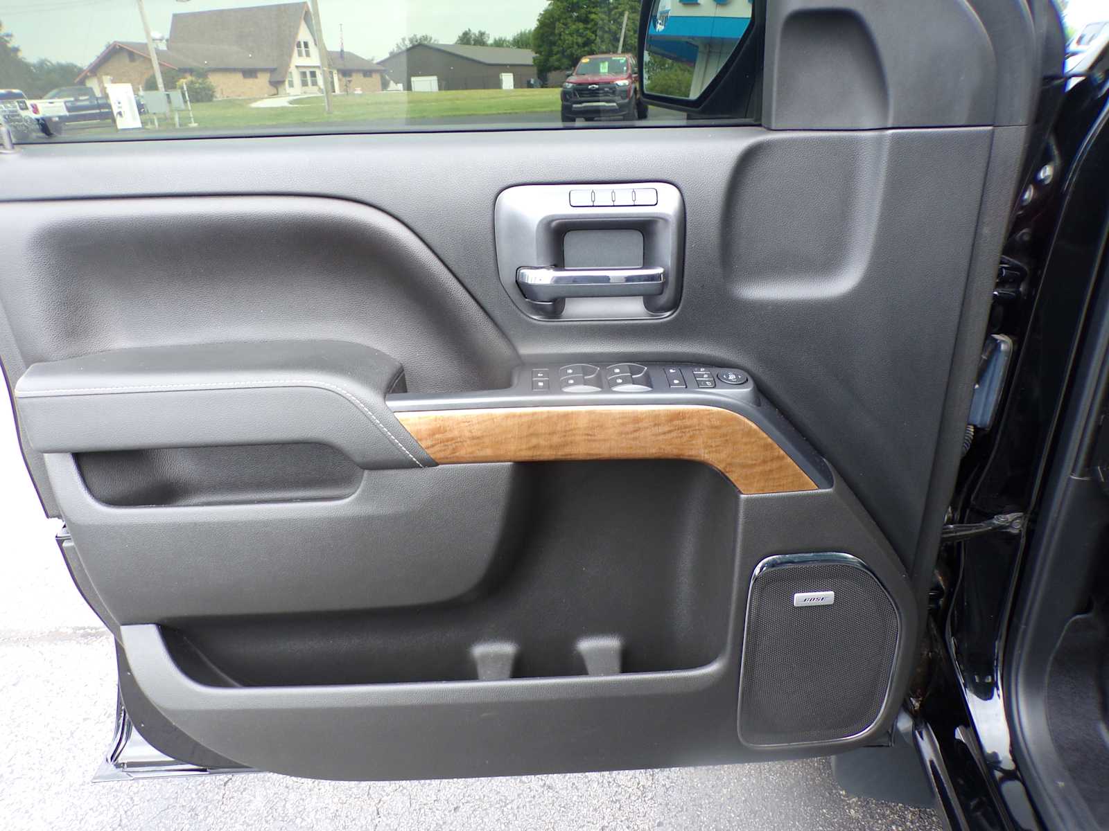 2015 Chevrolet Silverado 1500 LTZ photo 9