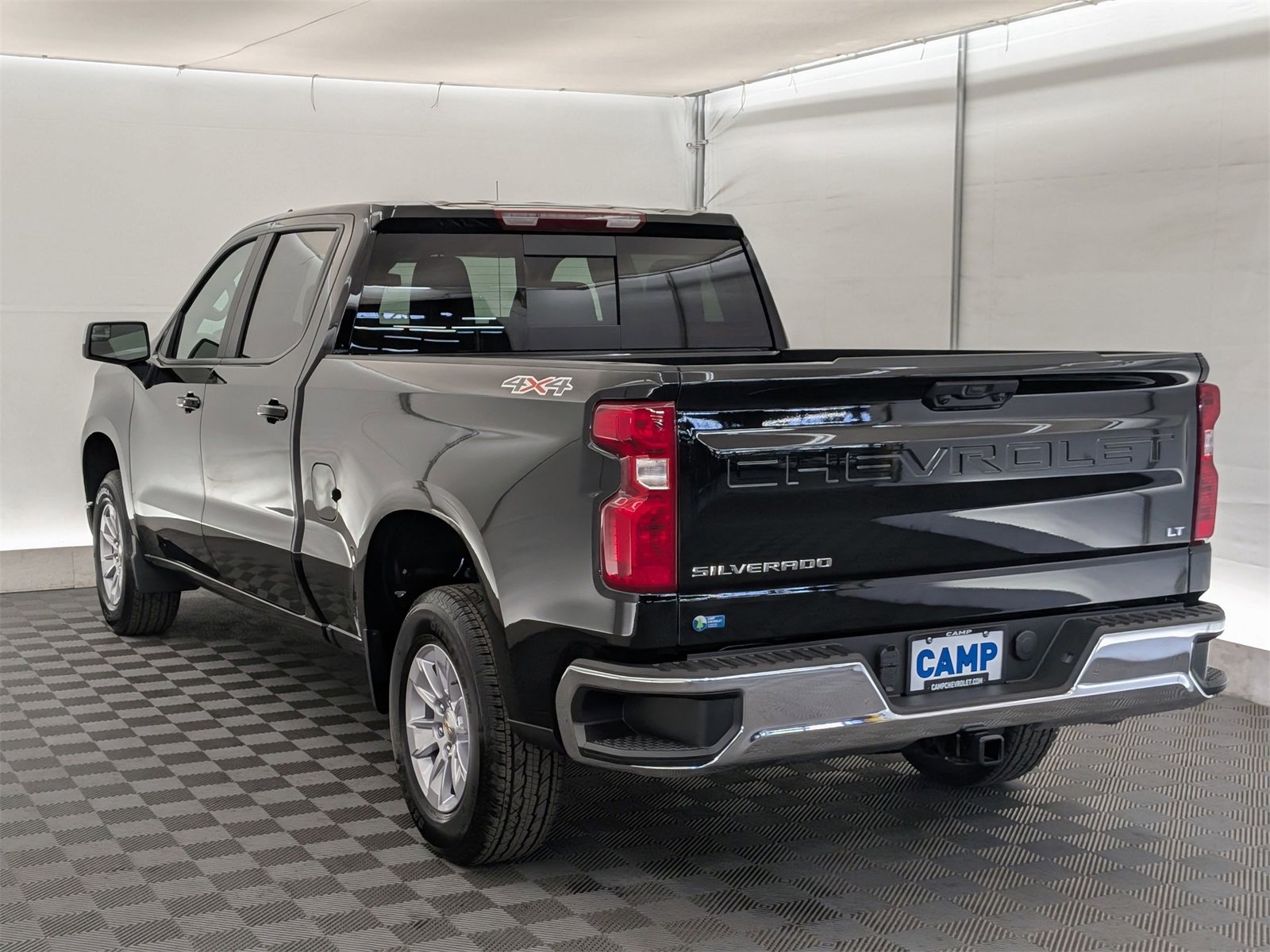 2025 Chevrolet Silverado 1500 LT photo 4