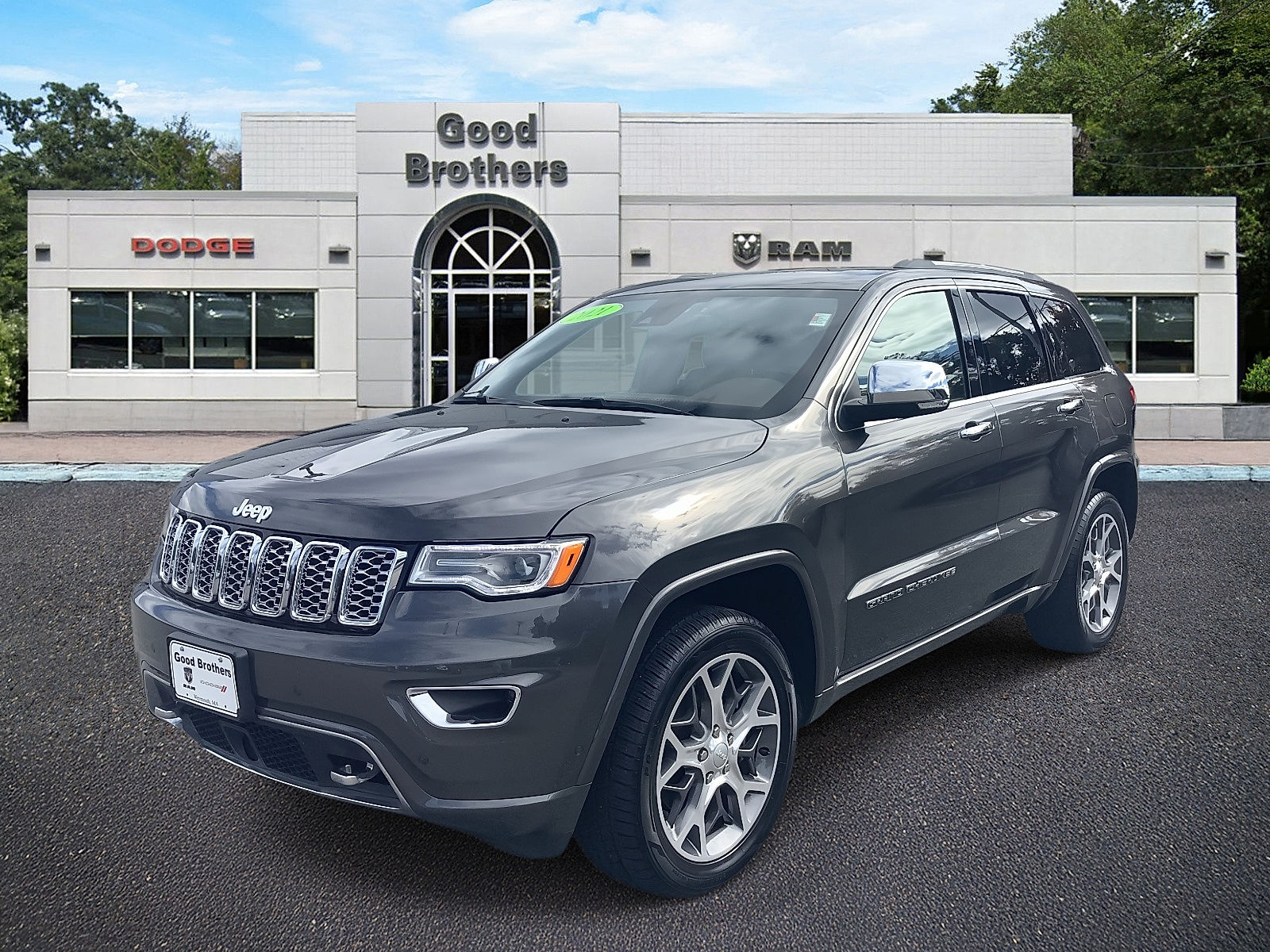 2021 Jeep Grand Cherokee Overland's photo