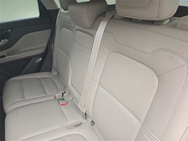 2021 Lincoln Corsair Standard photo 21