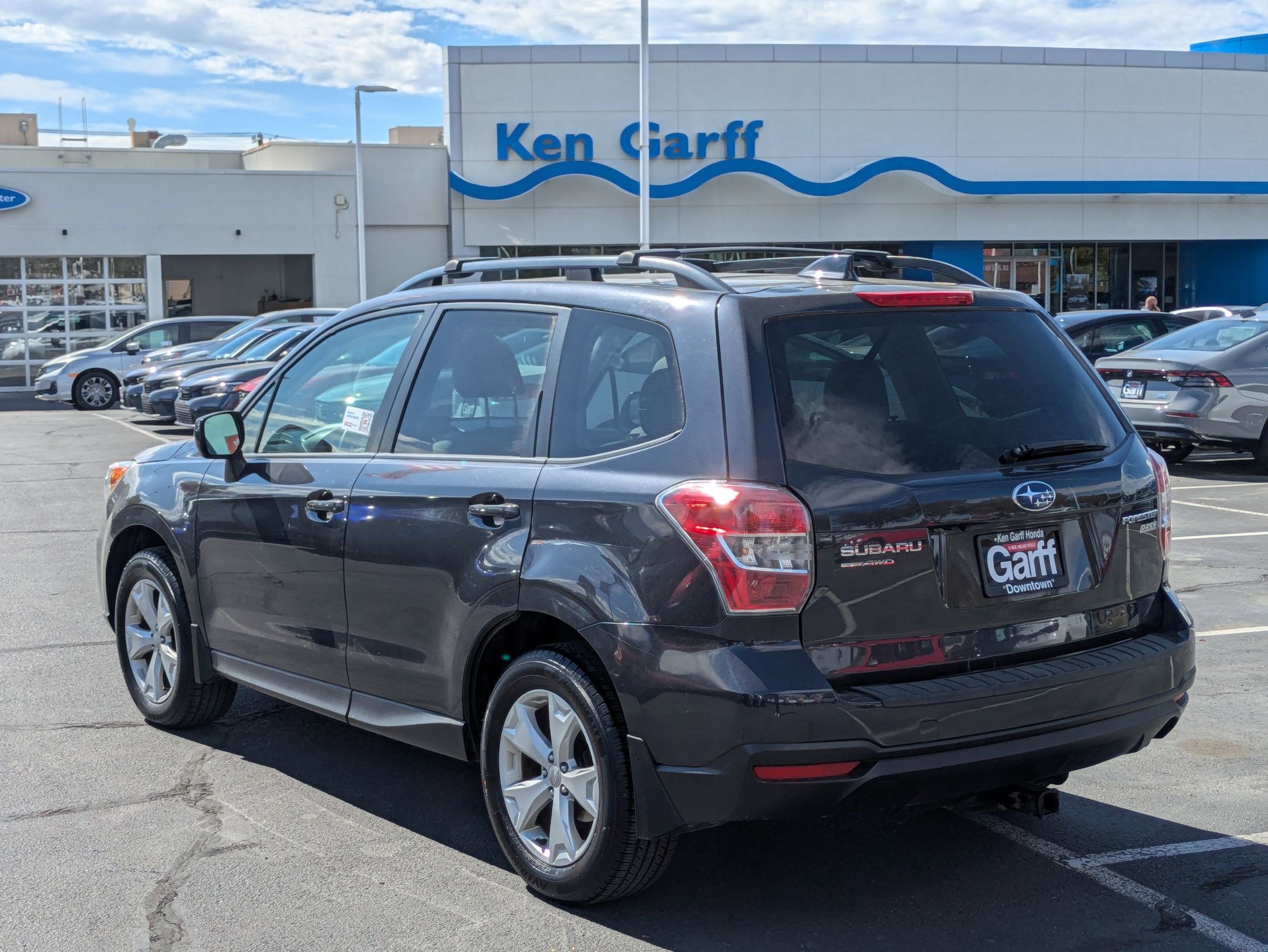 2016 Subaru Forester 2.5i Premium photo 5