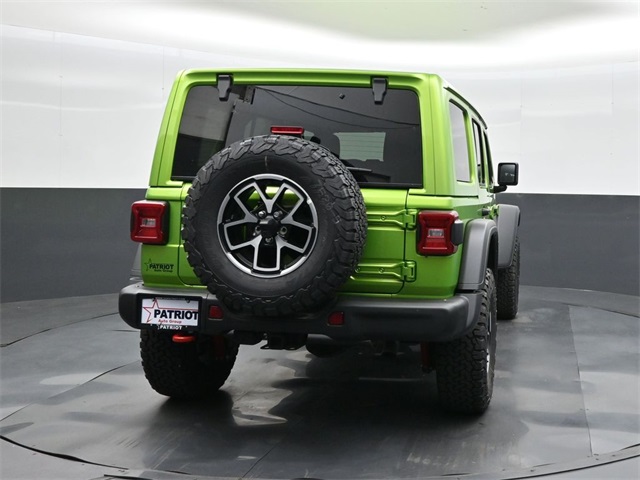2025 Jeep Wrangler Rubicon photo 4