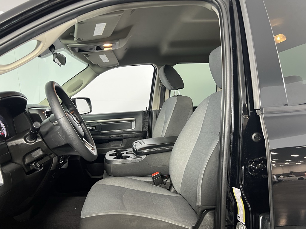 2024 Ram 1500 Classic SLT photo 16