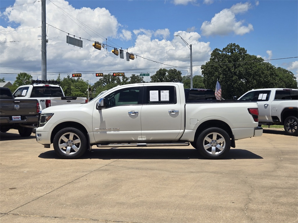2020 Nissan Titan SL photo 3