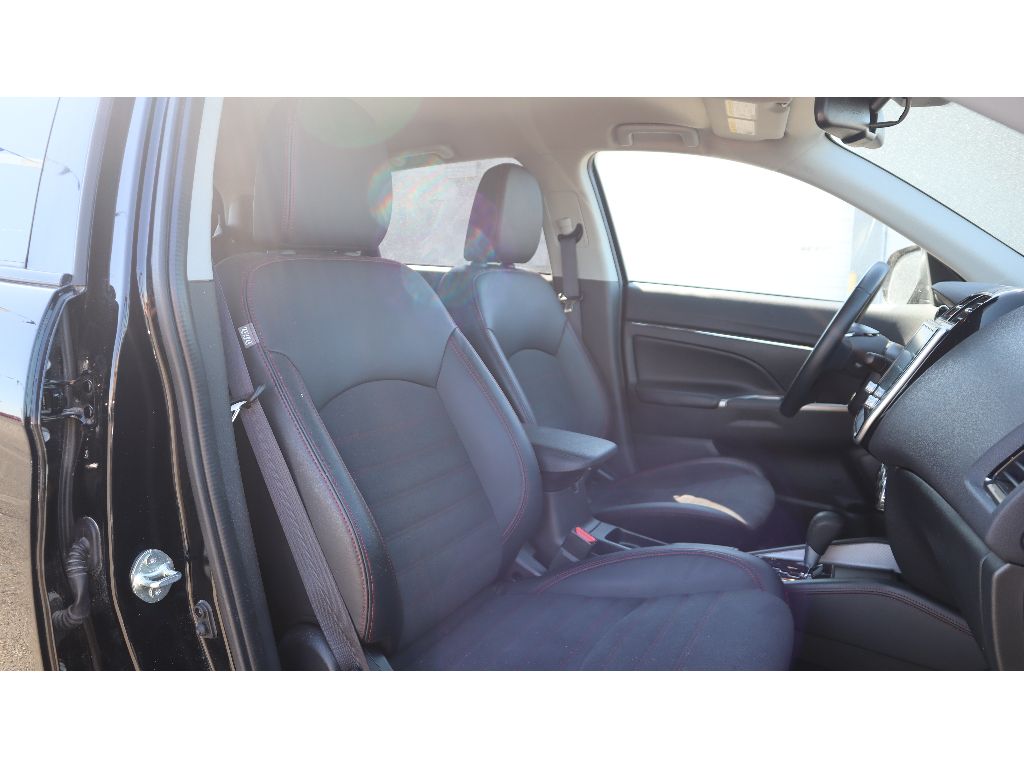 2024 Mitsubishi Outlander Sport ES photo 15