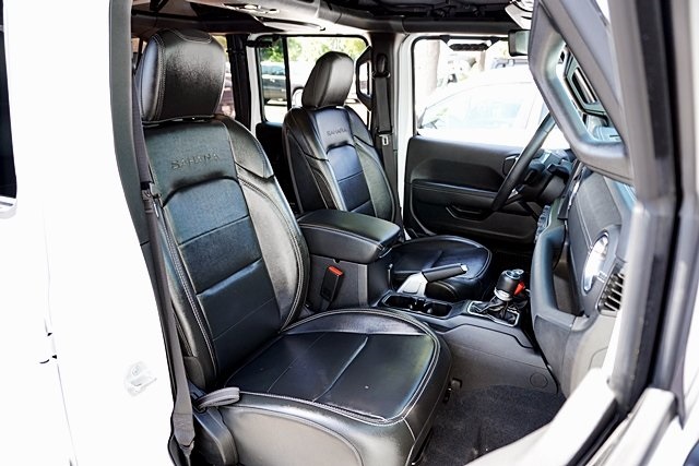 2022 Jeep Wrangler Unlimited Sahara 4xe photo 13