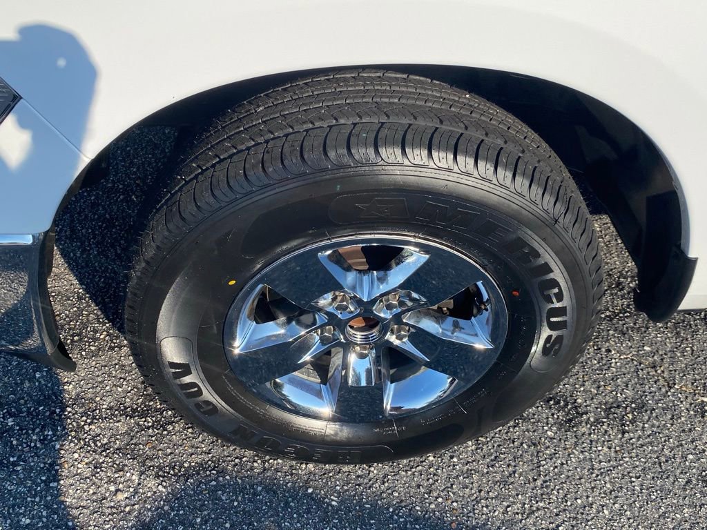 2023 Ram 1500 Classic SLT photo 16