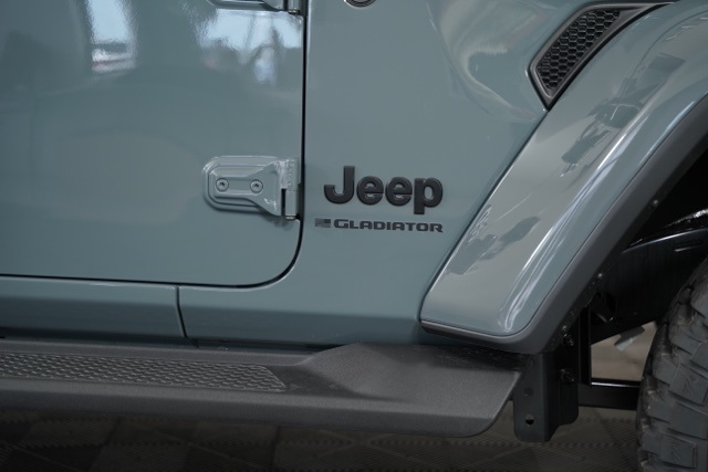 2025 Jeep Gladiator Sport photo 36