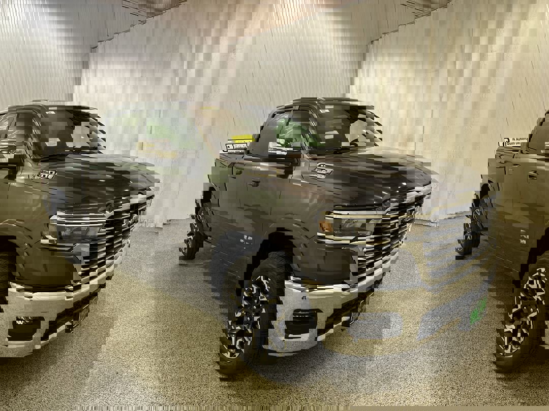 2026 RAM Ram 1500 Pickup Laramie's photo