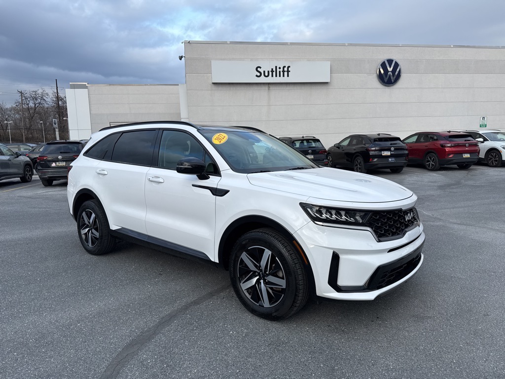 2022 Kia Sorento S's photo