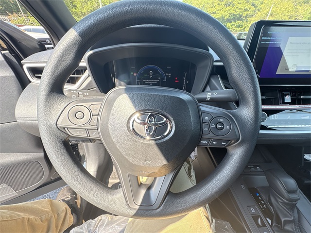 2026 Toyota Corolla Cross XLE XSE photo 14