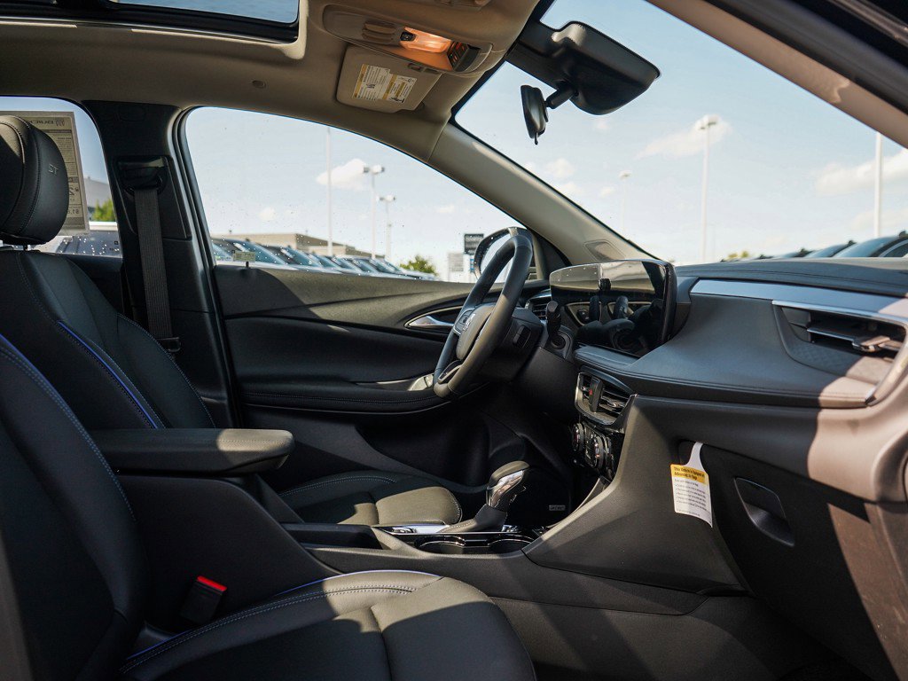 2026 Buick Encore GX Sport Touring photo 8