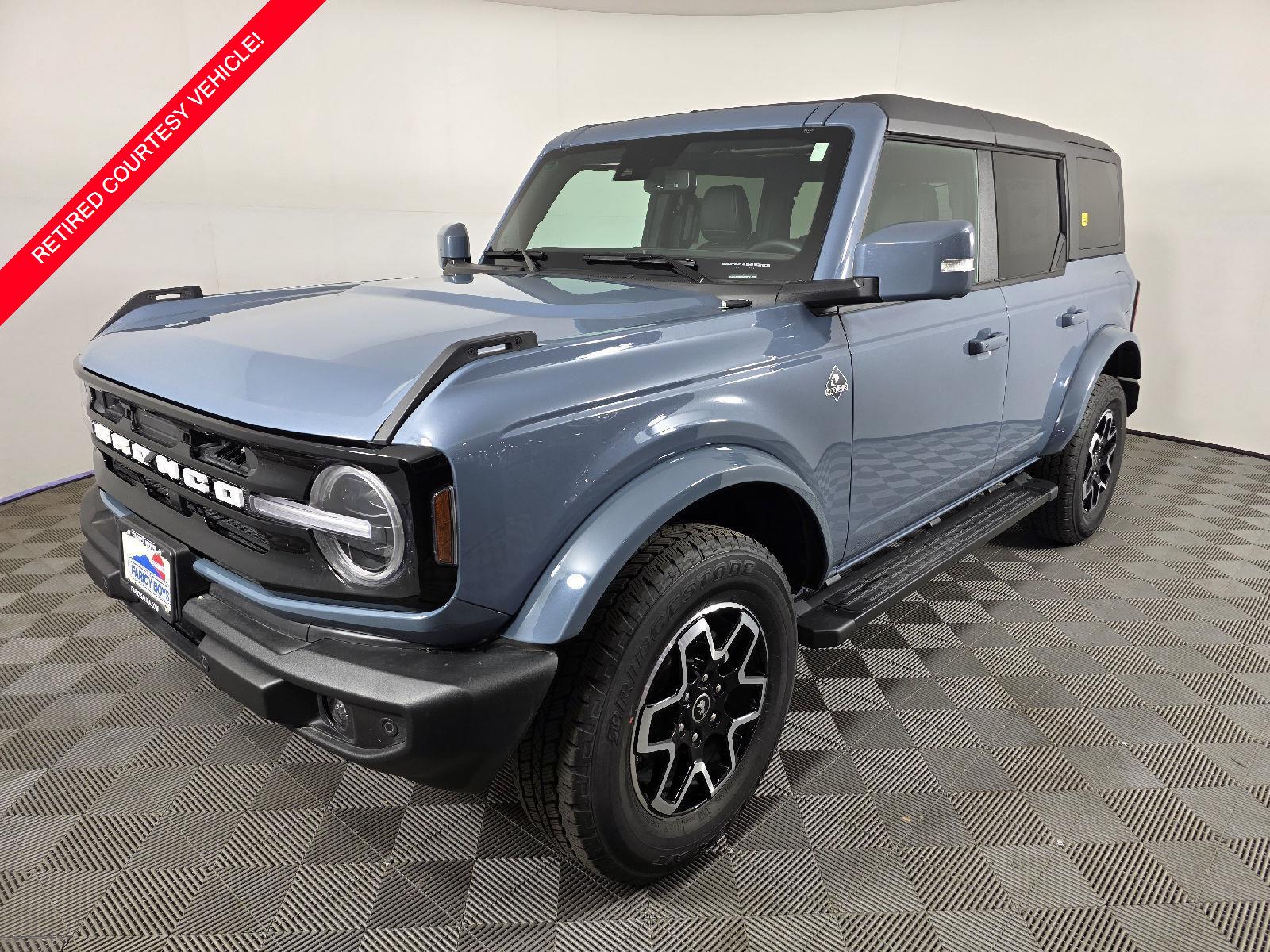 2024 Ford Bronco 4-Door Outer Banks's photo