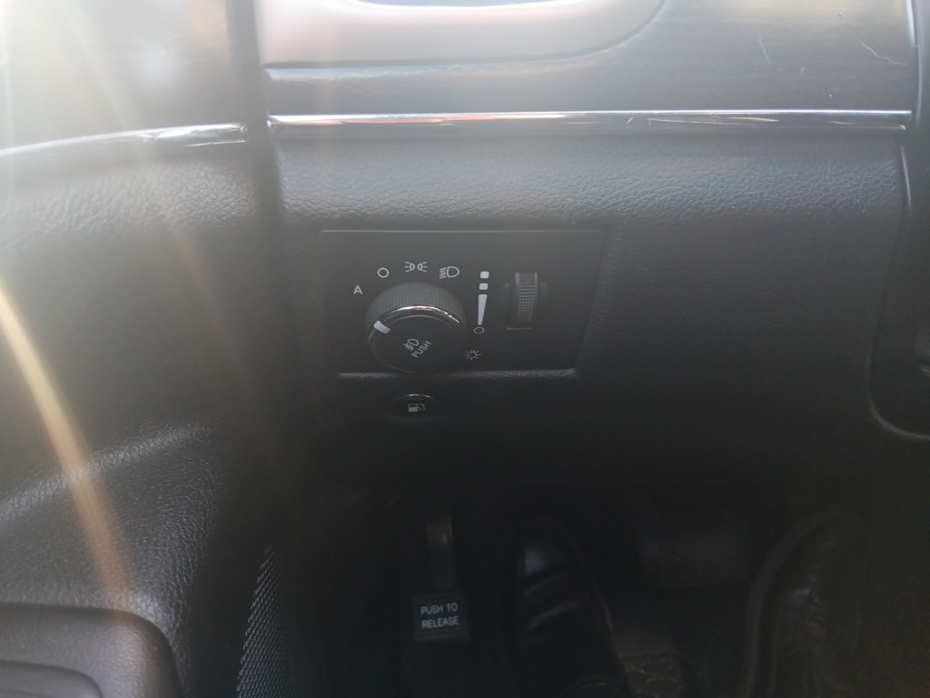 2014 Jeep Grand Cherokee Limited photo 24
