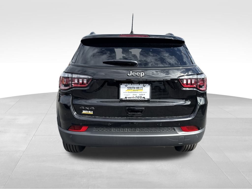 2026 Jeep Compass Limited Altitude photo 4