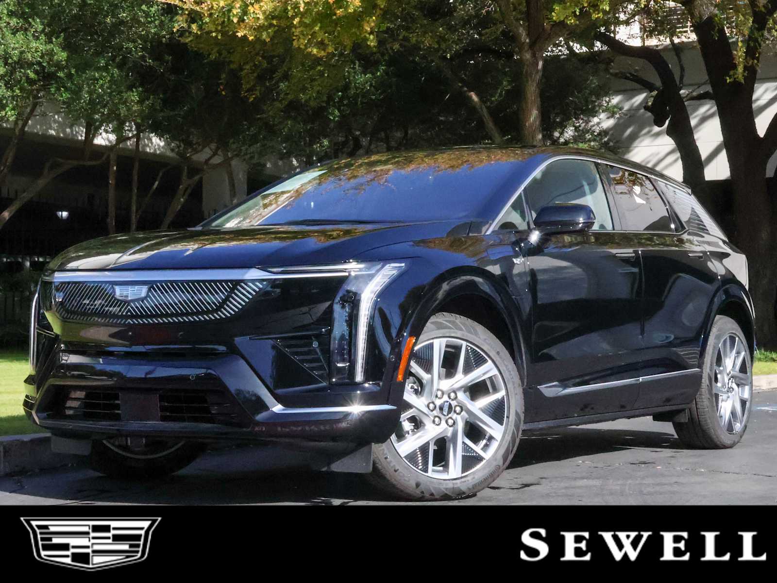 2025 Cadillac OPTIQ Luxury 1's photo