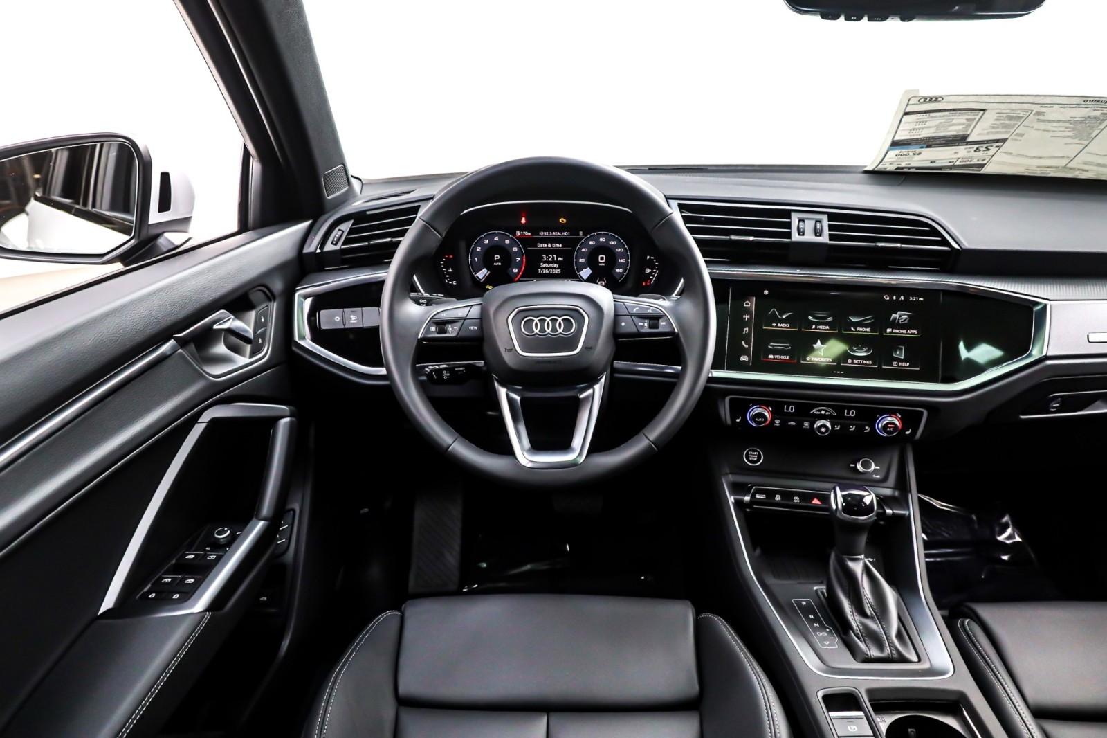 2025 Audi Q3 S line Premium 45 TFSI photo 4