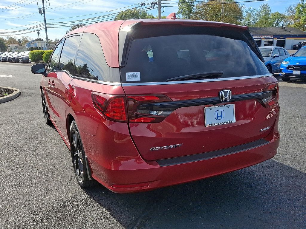 2023 Honda Odyssey Sport photo 4