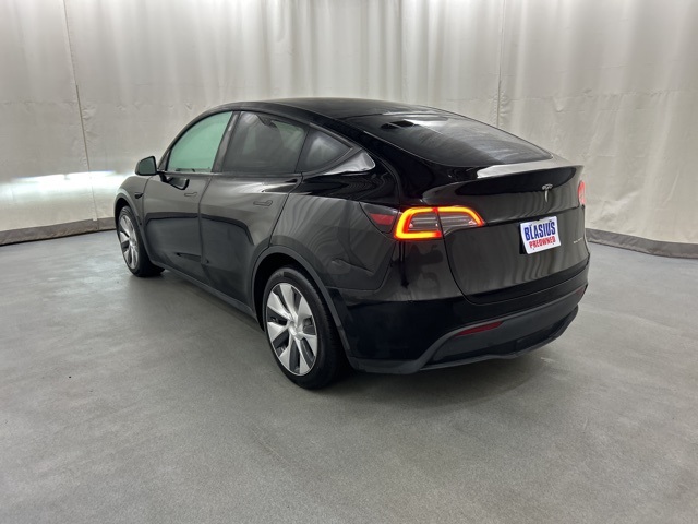 2024 Tesla Model Y Long Range photo 4