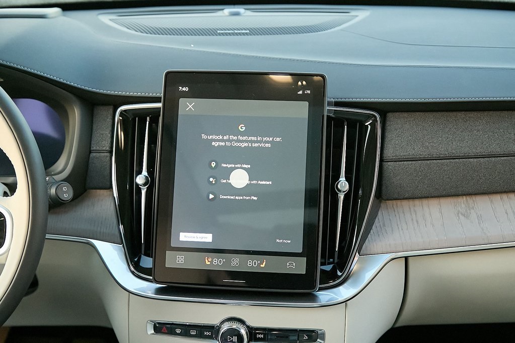 2026 VOLVO XC90 - Image 26