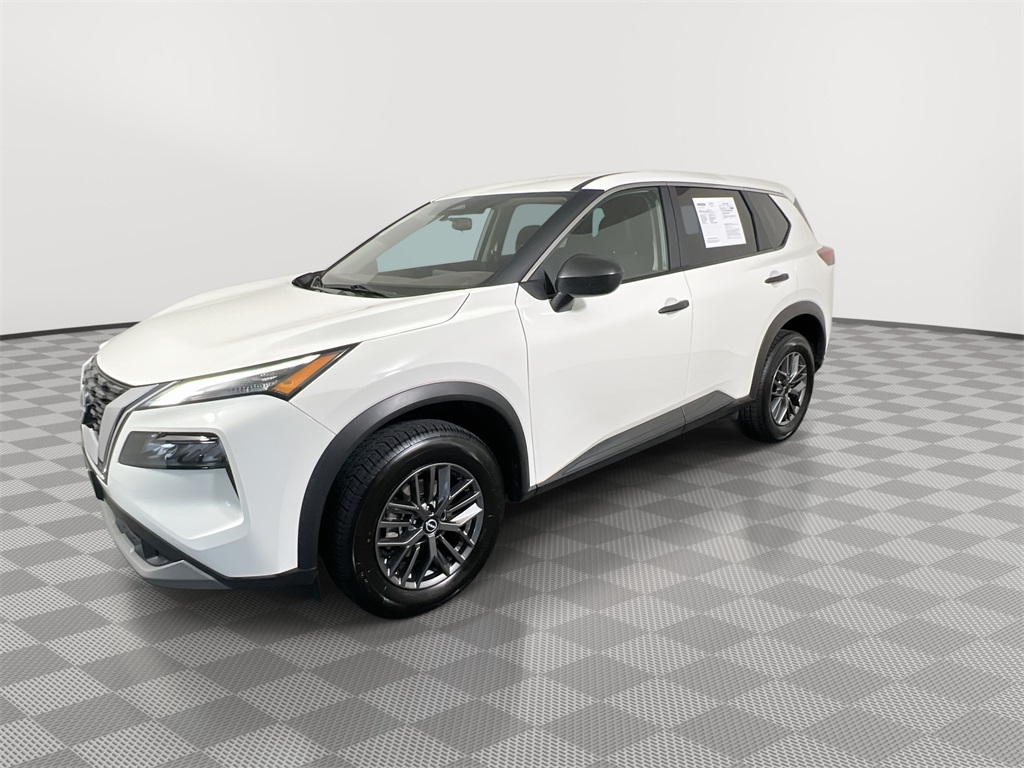 2023 Nissan Rogue S photo 2
