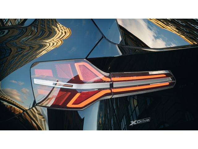 New 2025 Black Sapphire Metallic BMW 30 xDrive image 8