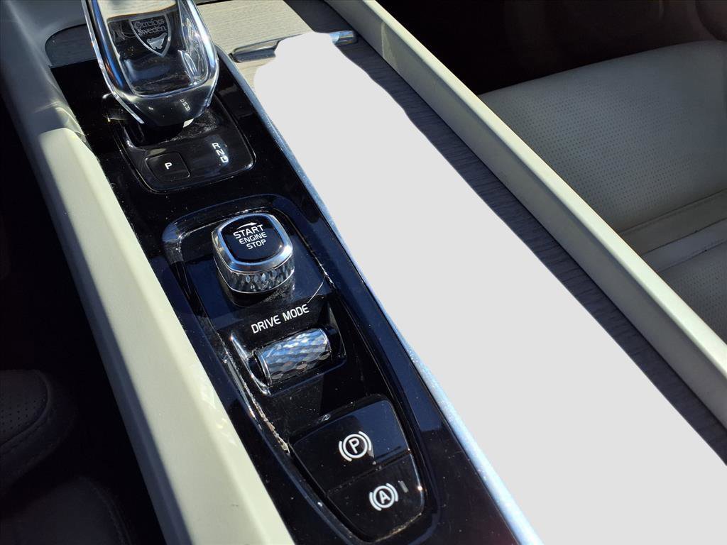 2021 Volvo XC60 Recharge T8 Inscription photo 21
